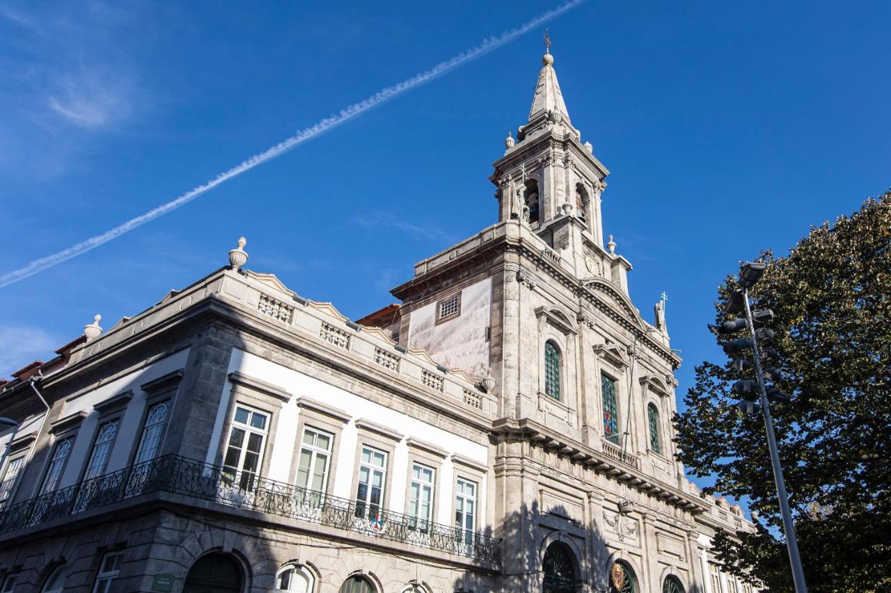 Elegant Downtown 1Br Flat W/ Ac By Lovelystay Porto Kültér fotó