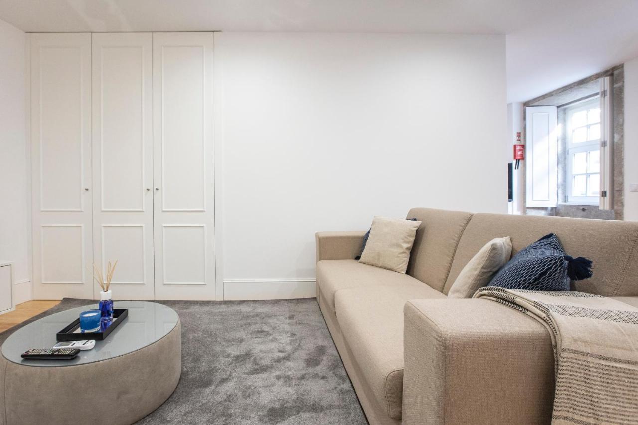 Elegant Downtown 1Br Flat W/ Ac By Lovelystay Porto Kültér fotó